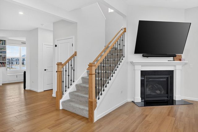 2631 Weatherbee Court, Naperville, IL 60563