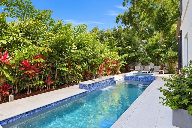1805 GOLDENROD STREET, Sarasota, FL 34239