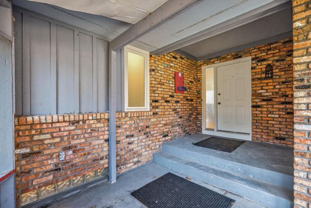 4637 Dale Street N, Shoreview, MN 55126