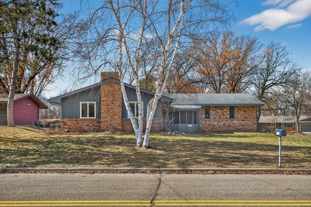 4637 Dale Street N, Shoreview, MN 55126