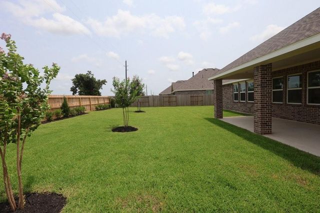 13010 Old Fashion Circle, Mont Belvieu, TX 77535