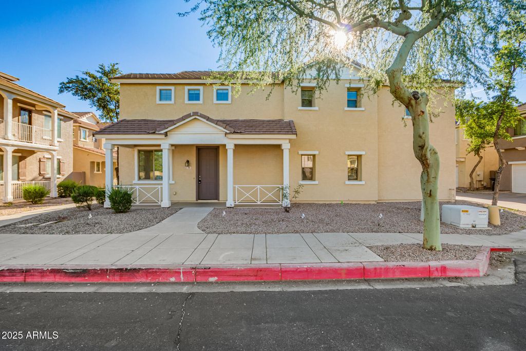 591 S BUENA VISTA Court, Gilbert, AZ 85296