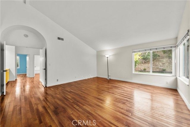 11926 Rexbon, Granada Hills (los Angeles), CA 91344