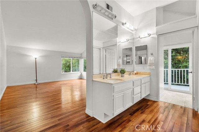 11926 Rexbon, Granada Hills (los Angeles), CA 91344