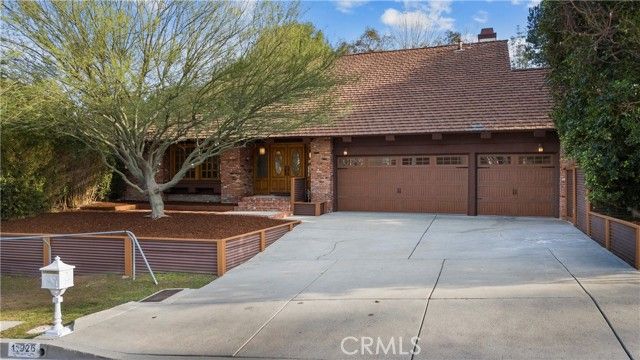 11926 Rexbon, Granada Hills (los Angeles), CA 91344