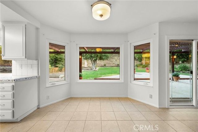 11926 Rexbon, Granada Hills (los Angeles), CA 91344