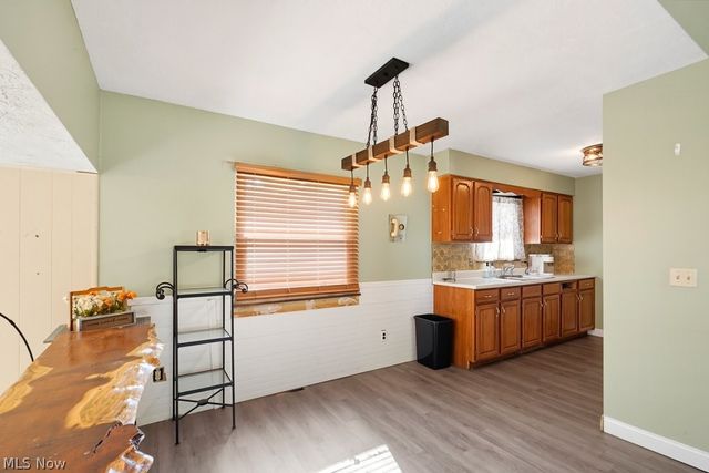 1295 Mohegan Trail, Willoughby, OH 44094