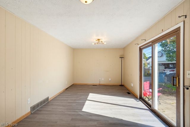 1295 Mohegan Trail, Willoughby, OH 44094