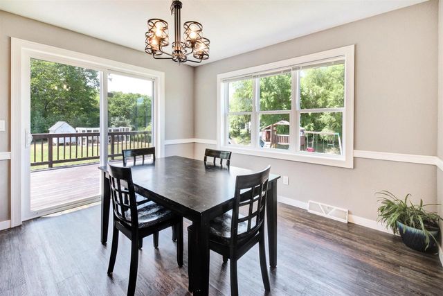 W7431 White Oak Run, Pardeeville, WI 53954