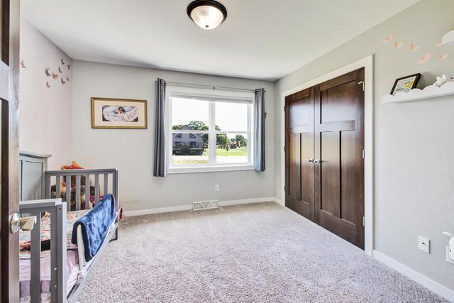 W7431 White Oak Run, Pardeeville, WI 53954