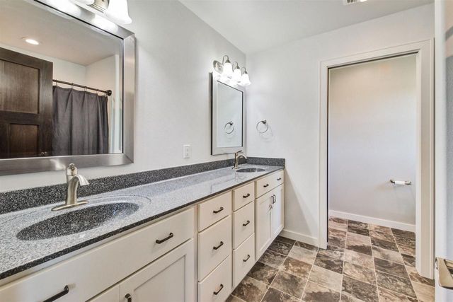 W7431 White Oak Run, Pardeeville, WI 53954