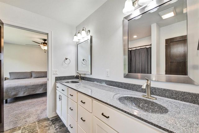 W7431 White Oak Run, Pardeeville, WI 53954