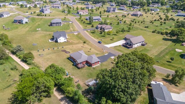 W7431 White Oak Run, Pardeeville, WI 53954