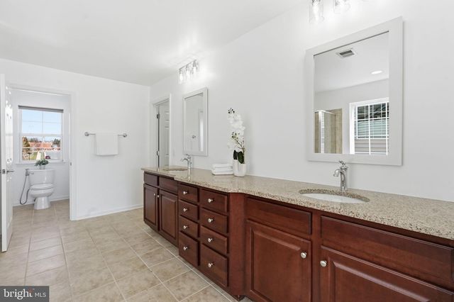 42637 WILLOW BEND DR, Brambleton, VA 20148