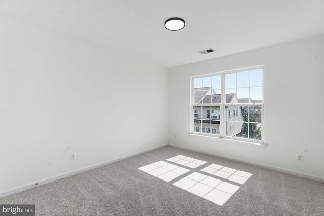 42637 WILLOW BEND DR, Brambleton, VA 20148