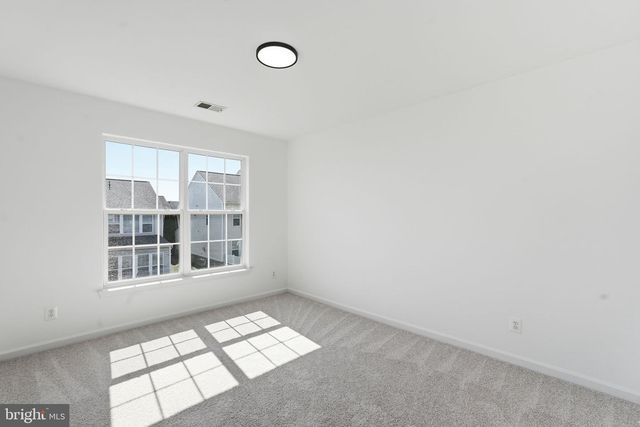 42637 WILLOW BEND DR, Brambleton, VA 20148