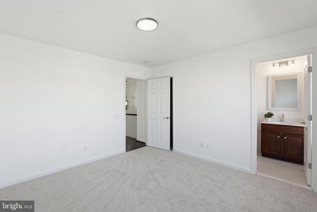 42637 WILLOW BEND DR, Brambleton, VA 20148