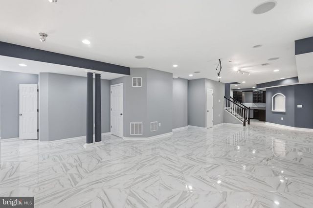 42637 WILLOW BEND DR, Brambleton, VA 20148