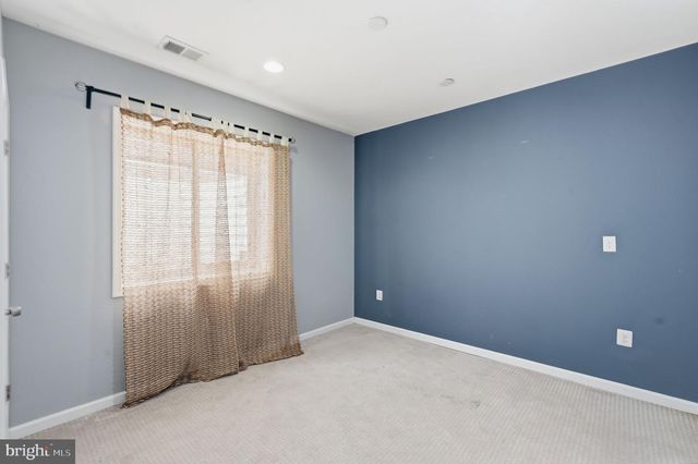 42637 WILLOW BEND DR, Brambleton, VA 20148