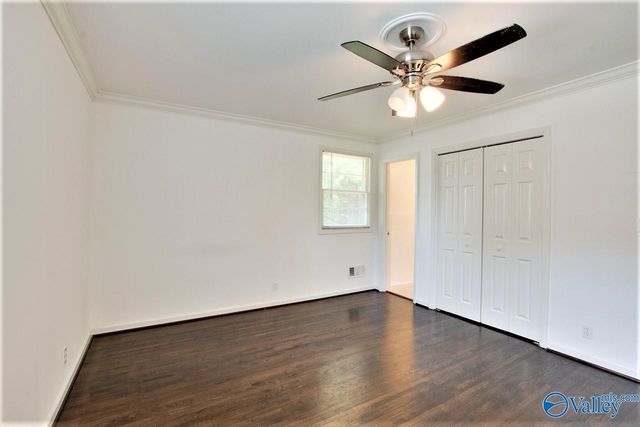 5630 Woodridge Drive, Huntsville, AL 35802