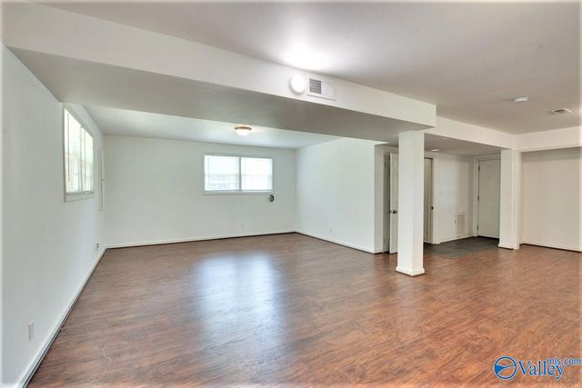 5630 Woodridge Drive, Huntsville, AL 35802