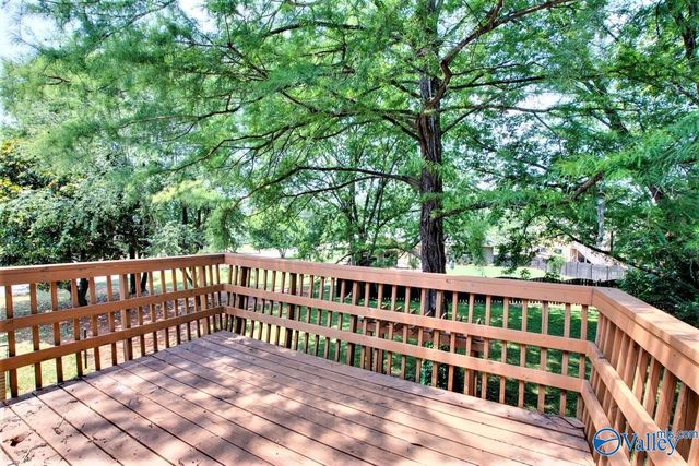 5630 Woodridge Drive, Huntsville, AL 35802