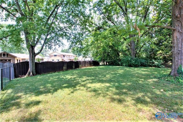 5630 Woodridge Drive, Huntsville, AL 35802