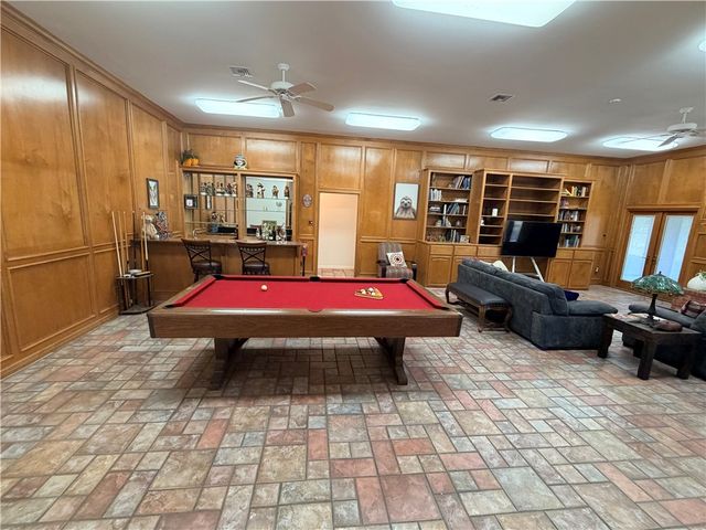 5718 Oso Pkwy, Corpus Christi, TX 78414