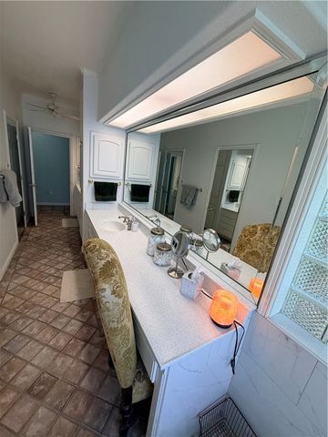 5718 Oso Pkwy, Corpus Christi, TX 78414