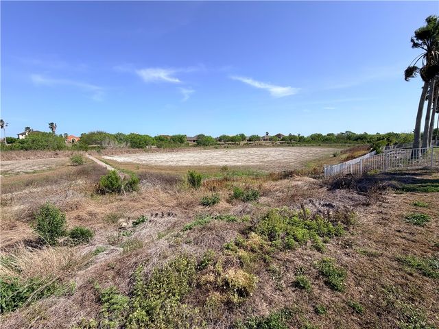 5718 Oso Pkwy, Corpus Christi, TX 78414