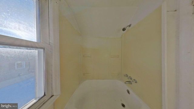 2716 ALDERWOOD AVE, Halethorpe, MD 21227