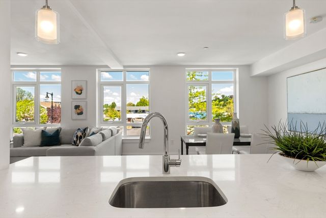 917 Bennington Street 211, Boston, MA 02128