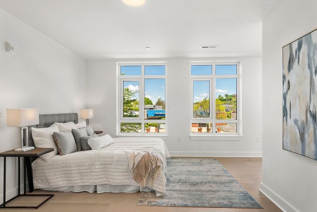 917 Bennington Street 211, Boston, MA 02128