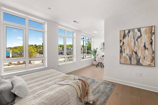 917 Bennington Street 211, Boston, MA 02128