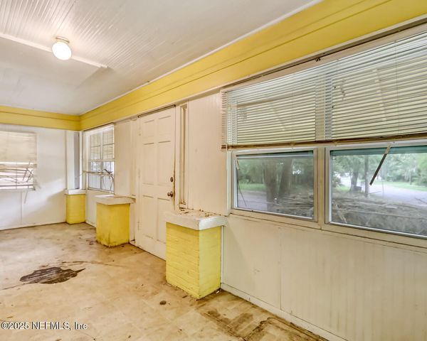 329 LINWOOD Avenue, Jacksonville, FL 32206