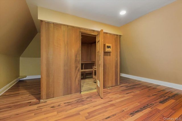 8 Eastway, Bronxville, NY 10708