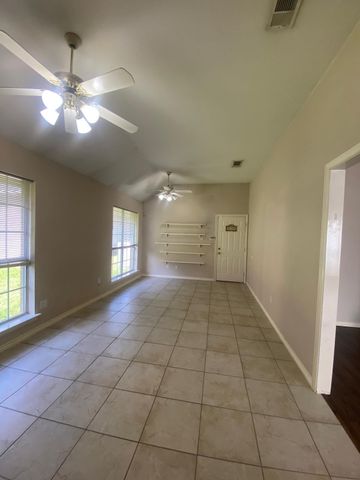 17804 Hillcrest Road, Dallas, TX 75252