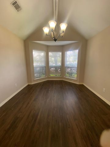 17804 Hillcrest Road, Dallas, TX 75252