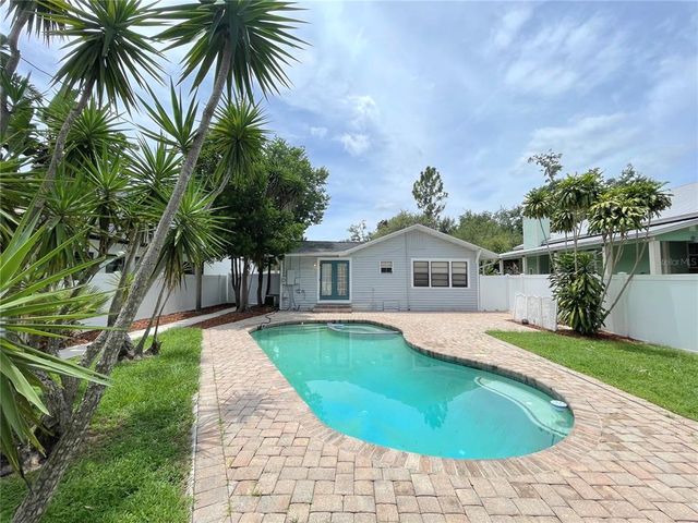 25 E ROSEVEAR STREET, Orlando, FL 32804