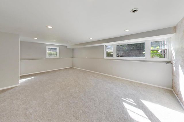 1445 N Webster Street, Naperville, IL 60563