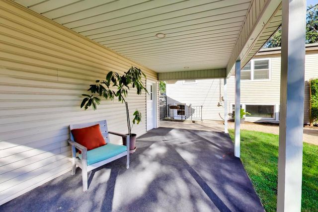 1445 N Webster Street, Naperville, IL 60563
