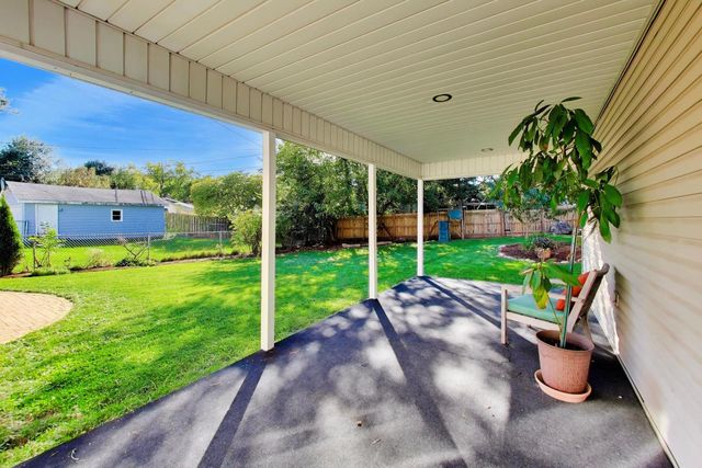 1445 N Webster Street, Naperville, IL 60563