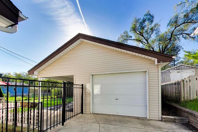 1445 N Webster Street, Naperville, IL 60563