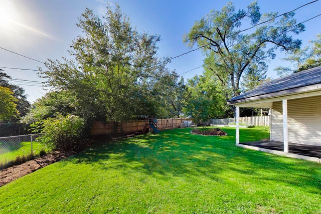 1445 N Webster Street, Naperville, IL 60563