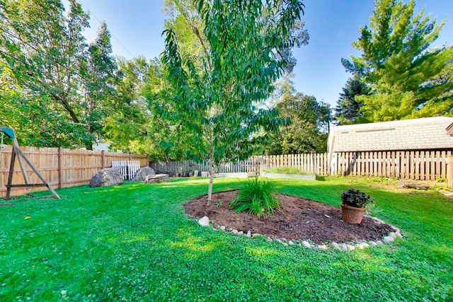 1445 N Webster Street, Naperville, IL 60563