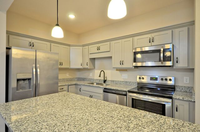 314 FALLOW CIR, Clarksville, TN 37040