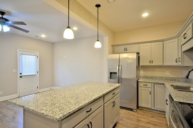314 FALLOW CIR, Clarksville, TN 37040