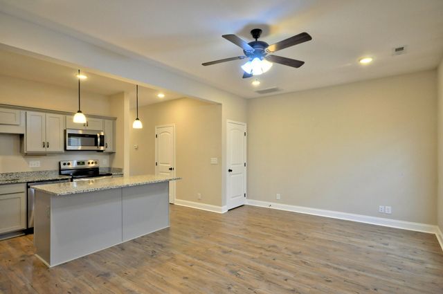 314 FALLOW CIR, Clarksville, TN 37040