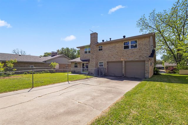 738 Kingswood Avenue, Richardson, TX 75080