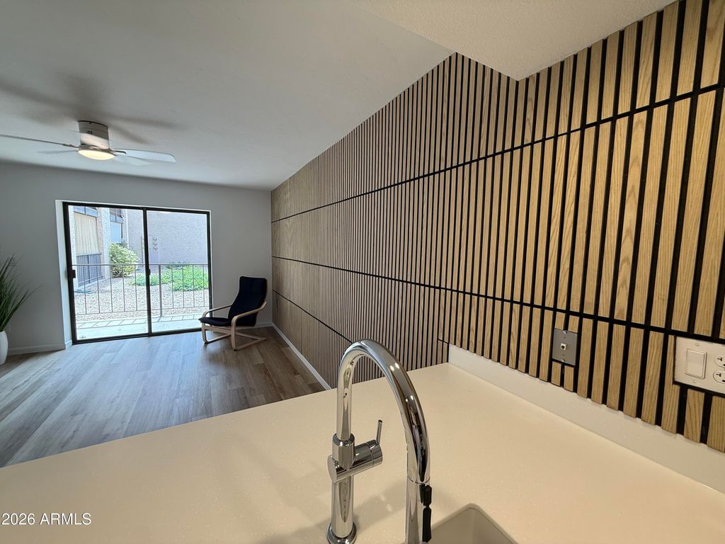 3033 E DEVONSHIRE Avenue 1001, Phoenix, AZ 85016 — photo 5